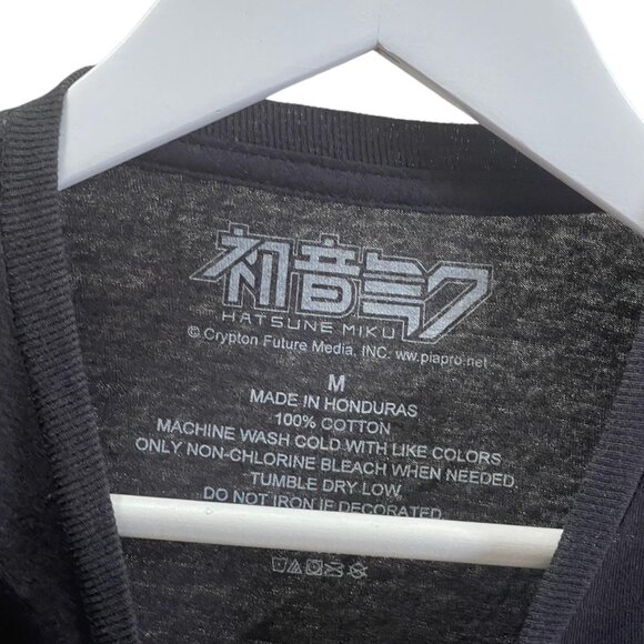 T-Shirt by Hatsune Miku - Picture 2 of 2